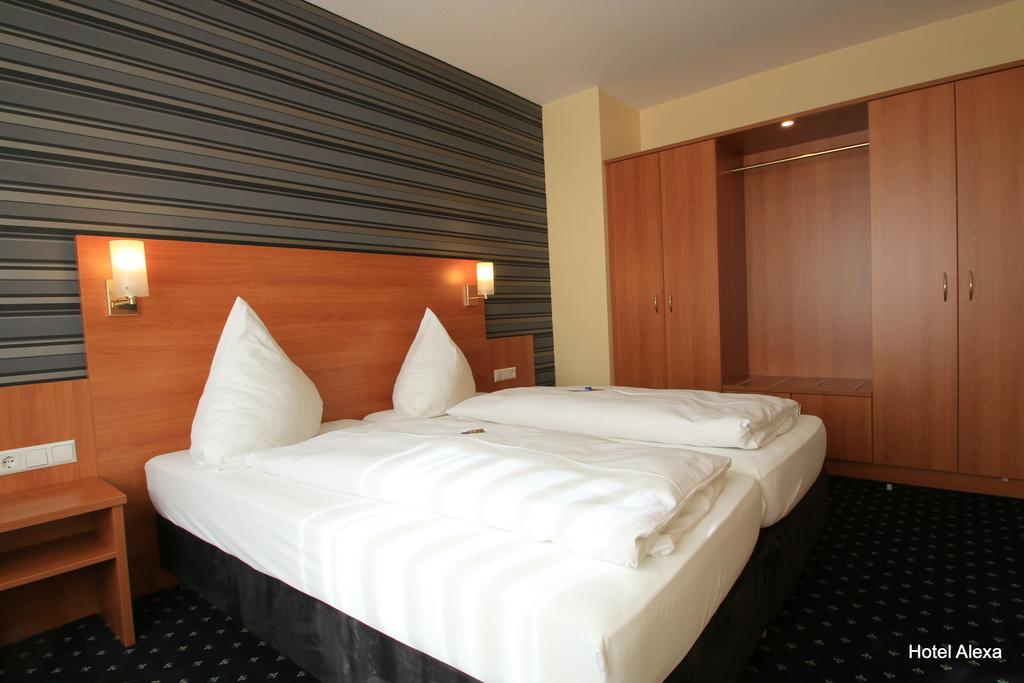 Alexa Hotel 3*